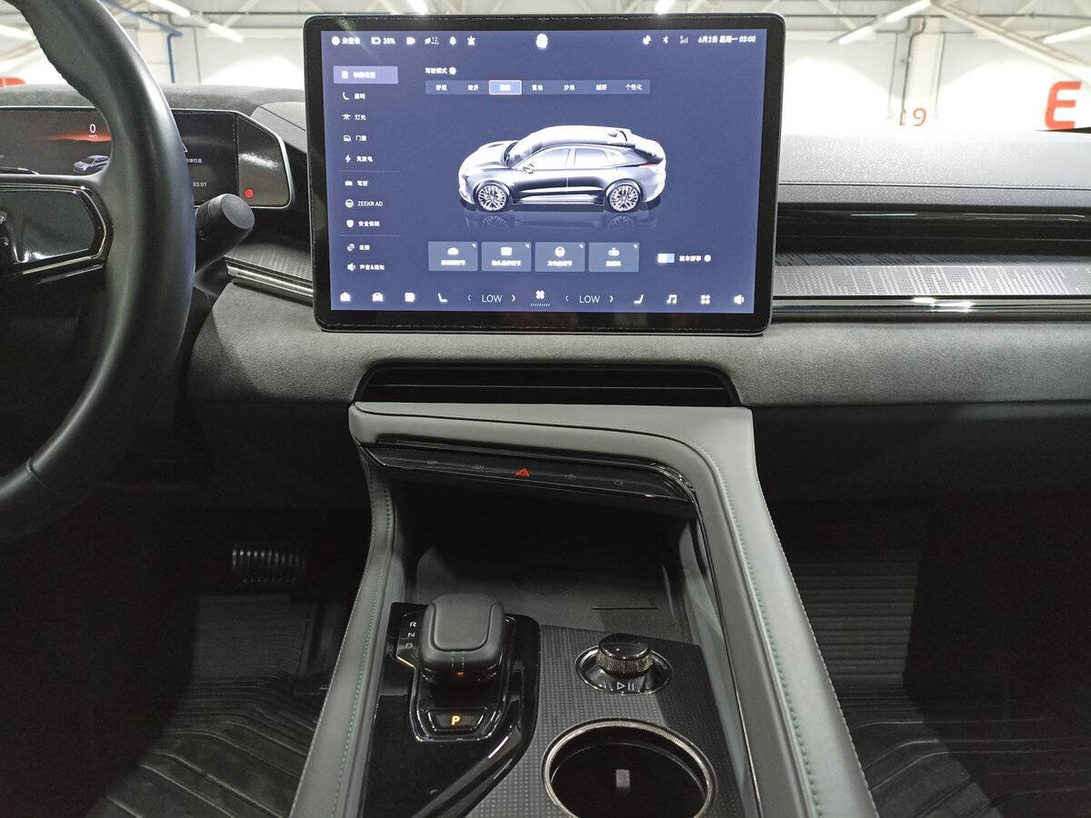 Купить Zeekr 001 100 kWh, 2023, 27 596 км, фото №15