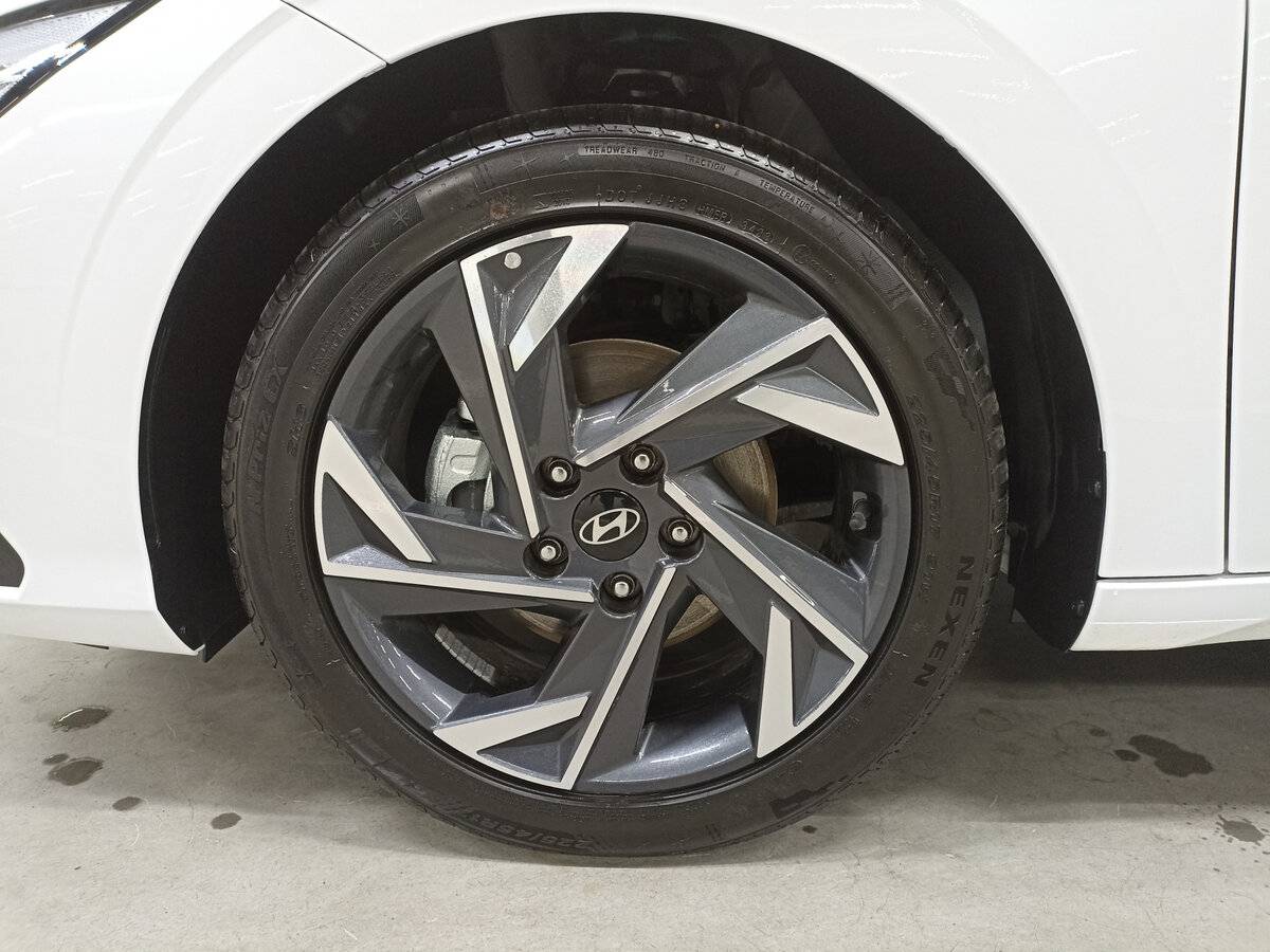 Купить Hyundai Elantra, 2023, 45 км, фото №17