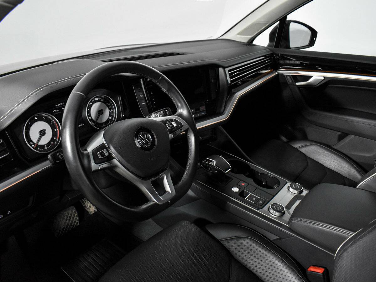 Купить Volkswagen Touareg, 2019, 68 901 км, фото №9