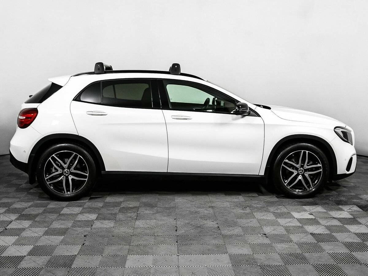 Купить Mercedes-Benz GLA 250, 2018, 16 797 км, фото №4