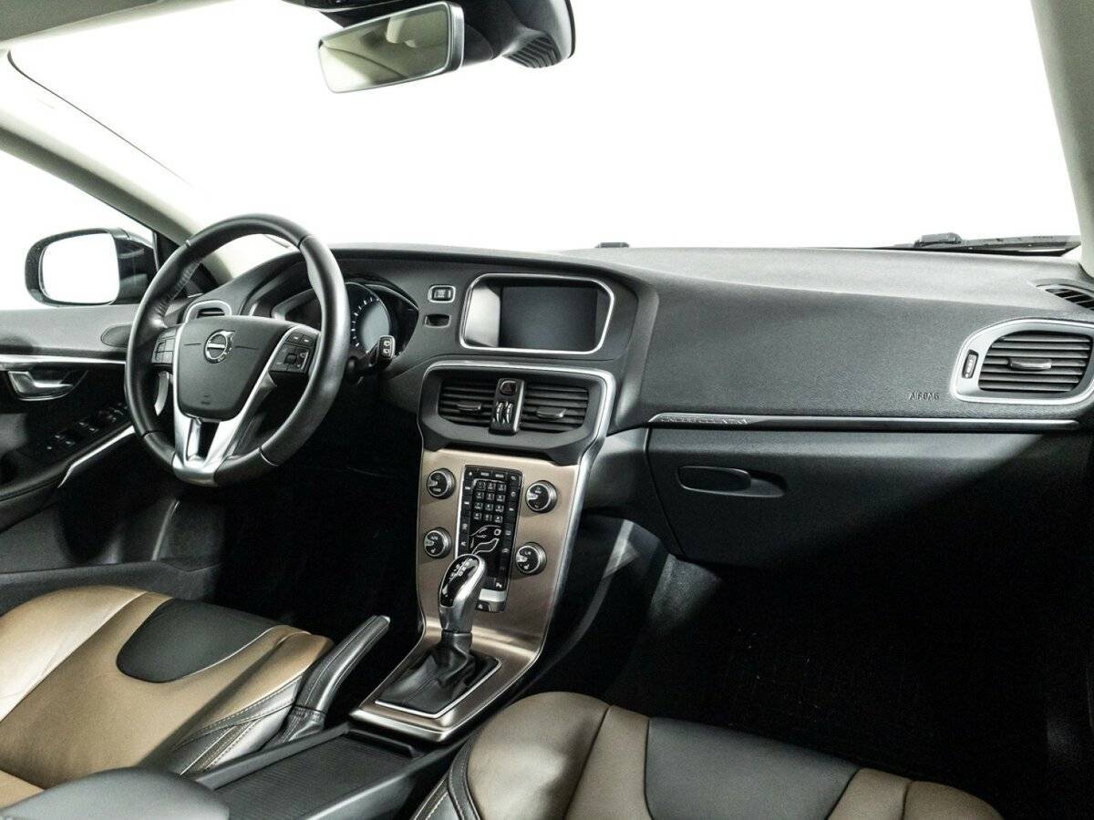 Купить Volvo V40 Cross Country, 2019, 51 192 км, фото №9