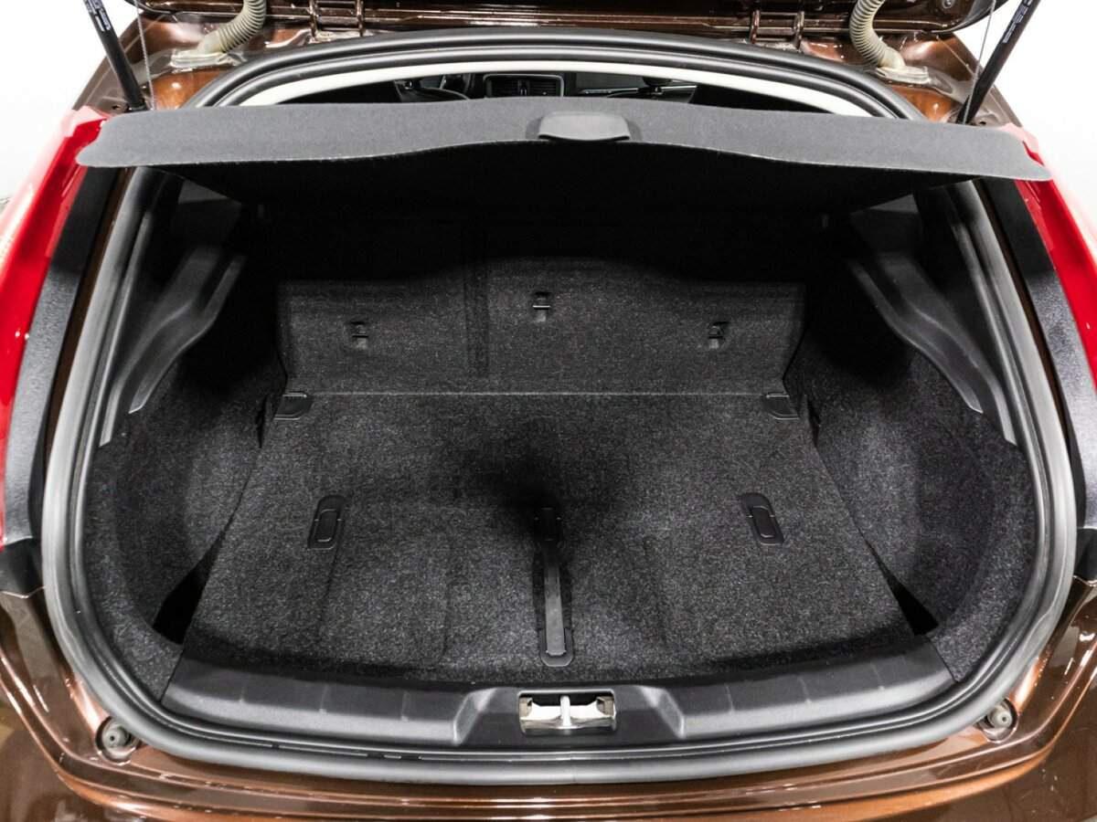 Купить Volvo V40 Cross Country, 2019, 51 192 км, фото №15