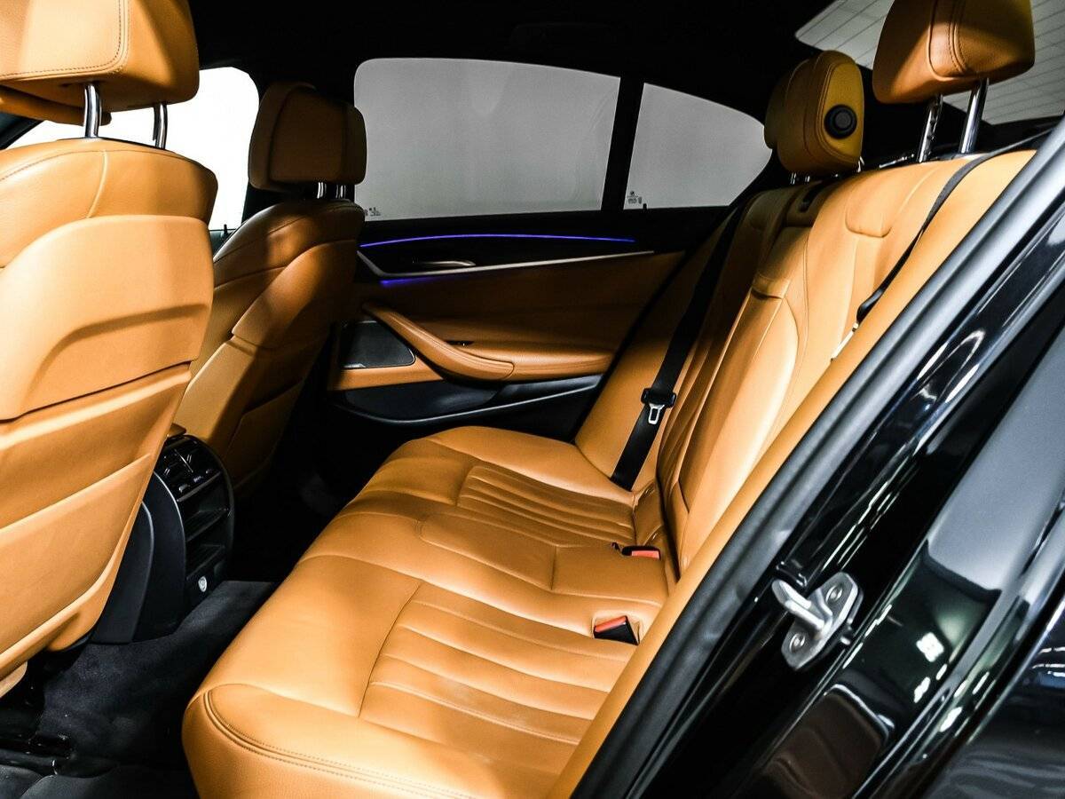Купить BMW 5 серии 530i xDrive, 2018, 156 499 км, фото №12