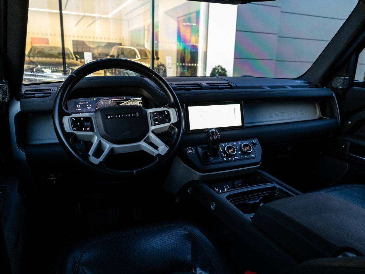 Купить Land Rover Defender 110, 2021, 60 783 км, фото №11