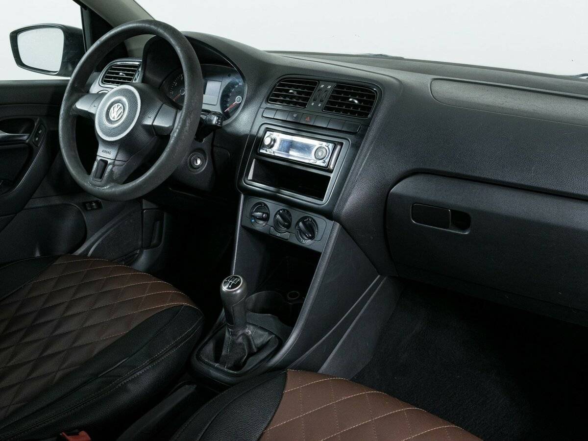 Купить Volkswagen Polo, 2011, 301 384 км, фото №8