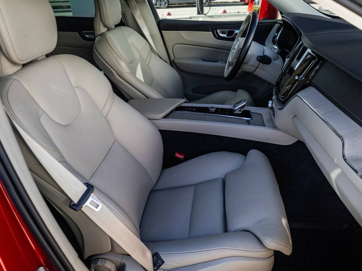 Купить Volvo XC60, 2021, 73 326 км, фото №16