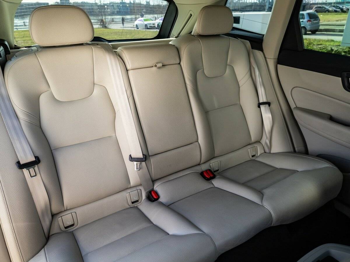 Купить Volvo XC60, 2021, 73 326 км, фото №17