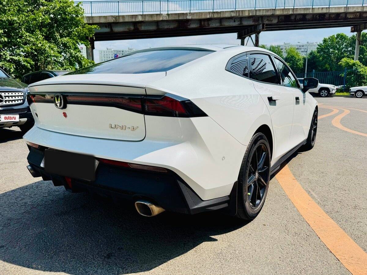 Купить Changan UNI-V, 2023, 17 500 км, фото №6