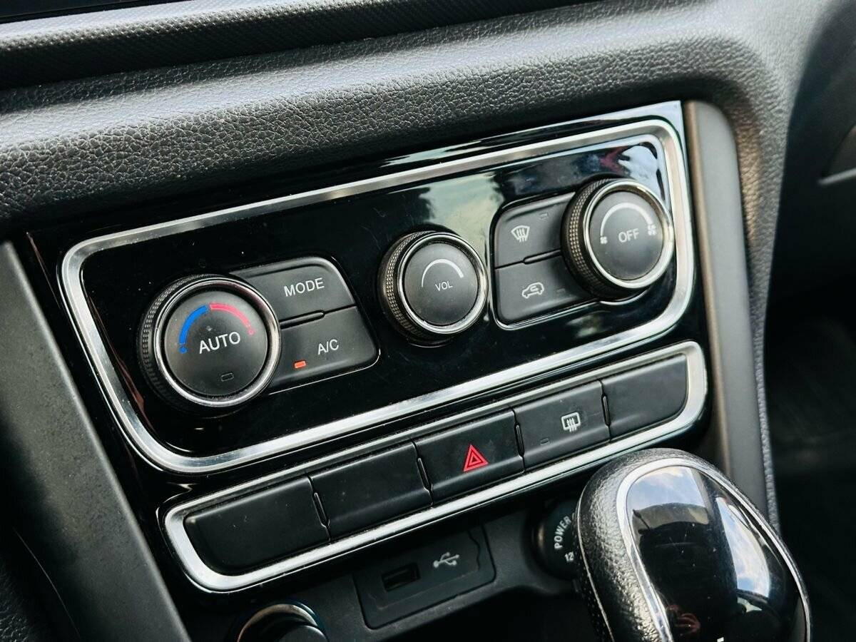 Купить Chery Tiggo 3, 2017, 78 000 км, фото №17