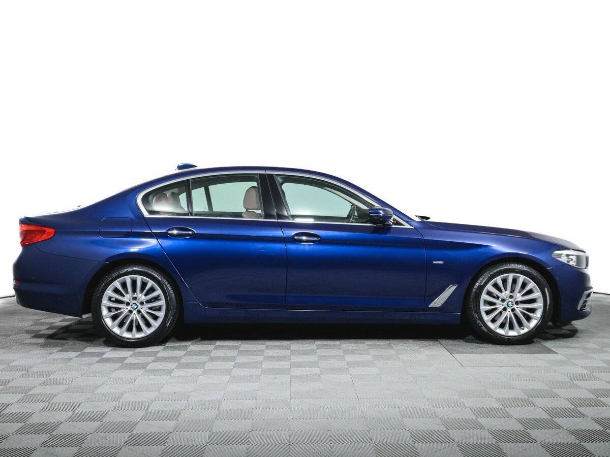 Купить BMW 5 серии 520d xDrive, 2018, 28 990 км, фото №4