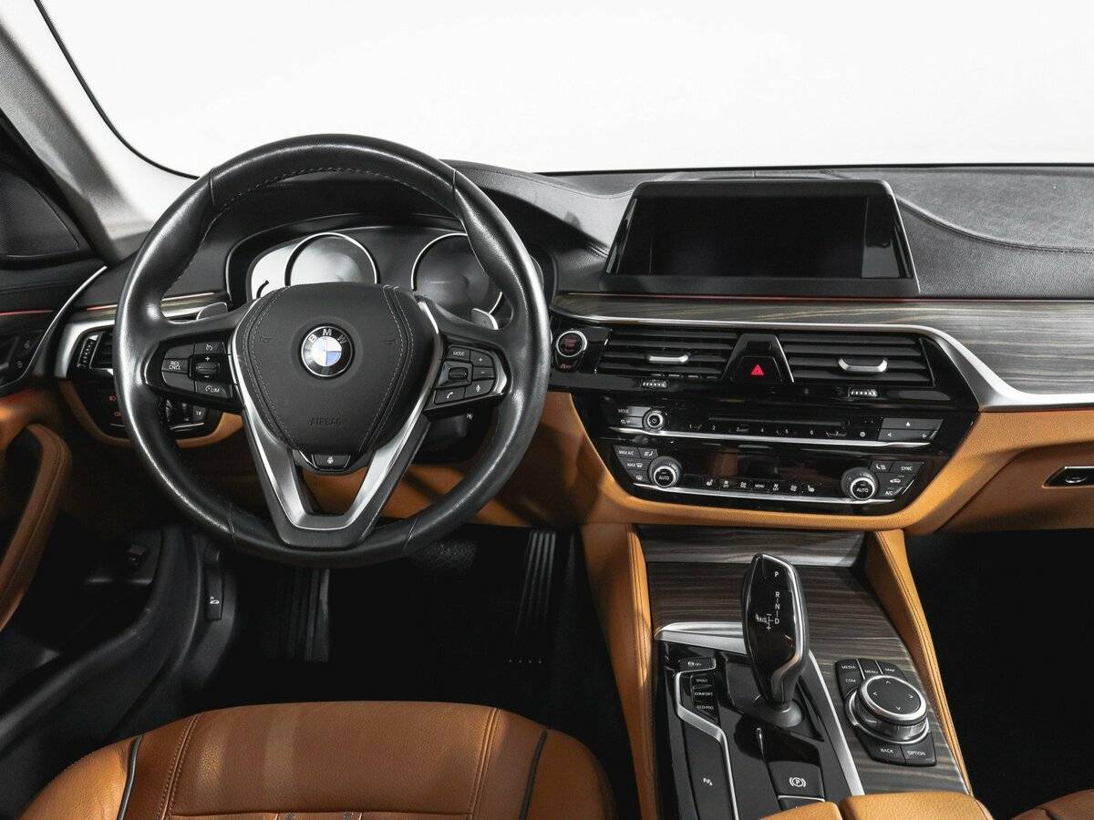 Купить BMW 5 серии 520d xDrive, 2018, 28 990 км, фото №12