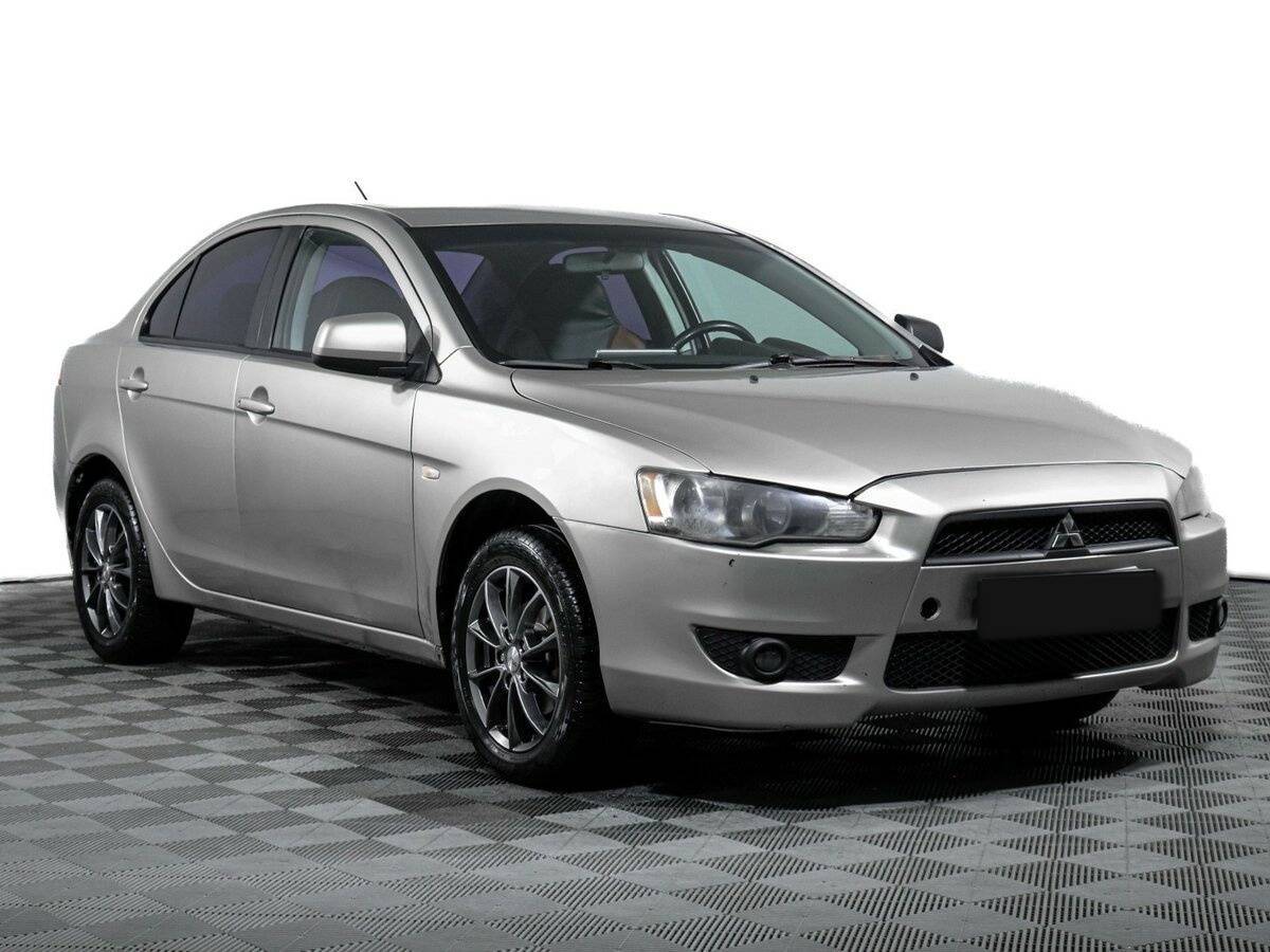 Mitsubishi Lancer