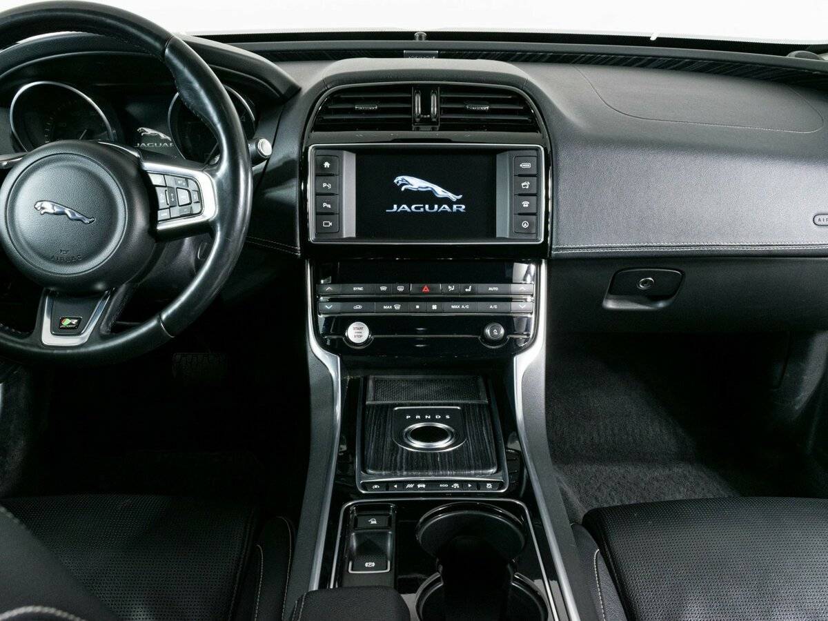 Купить Jaguar XE, 2015, 104 211 км, фото №12