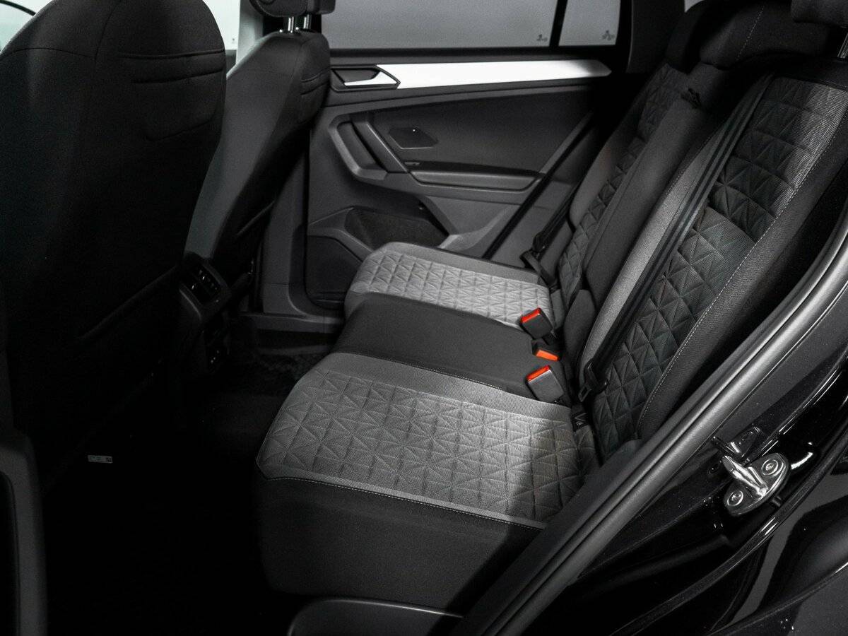 Купить Volkswagen Tiguan, 2021, 68 950 км, фото №10