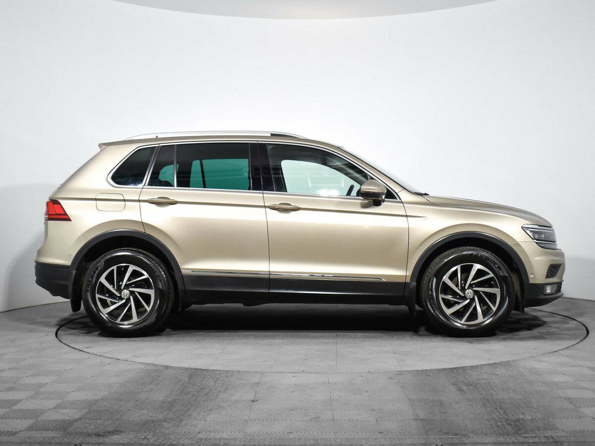 Купить Volkswagen Tiguan, 2018, 95 600 км, фото №4