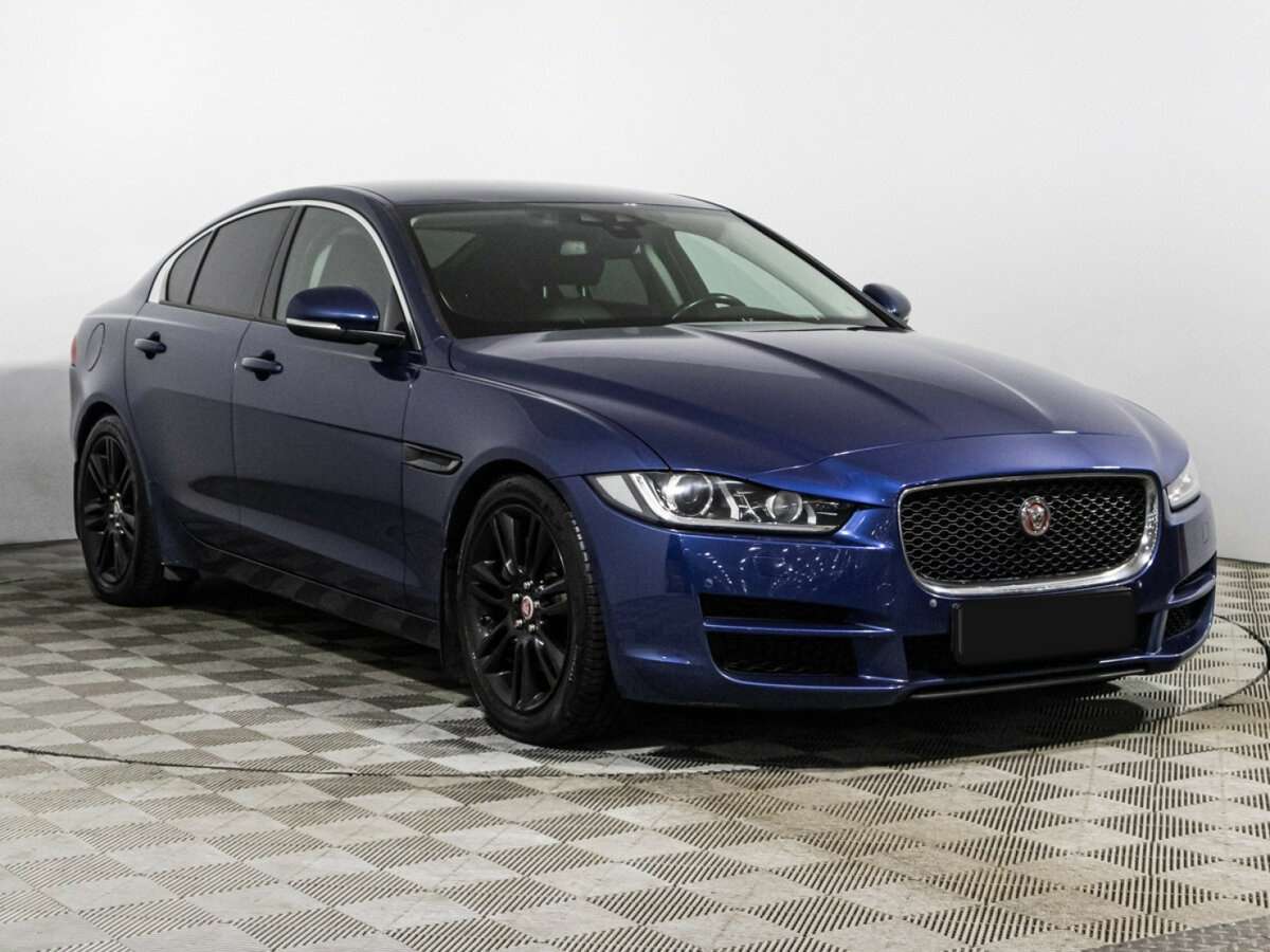 Jaguar XE