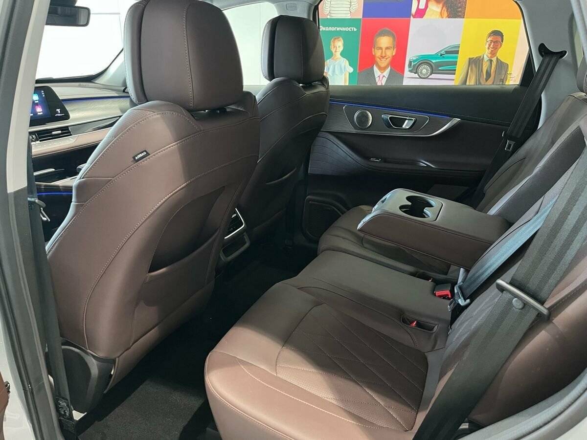 Купить Chery Tiggo 8 Pro Plug-in Hybrid, 2023, 5 984 км, фото №14