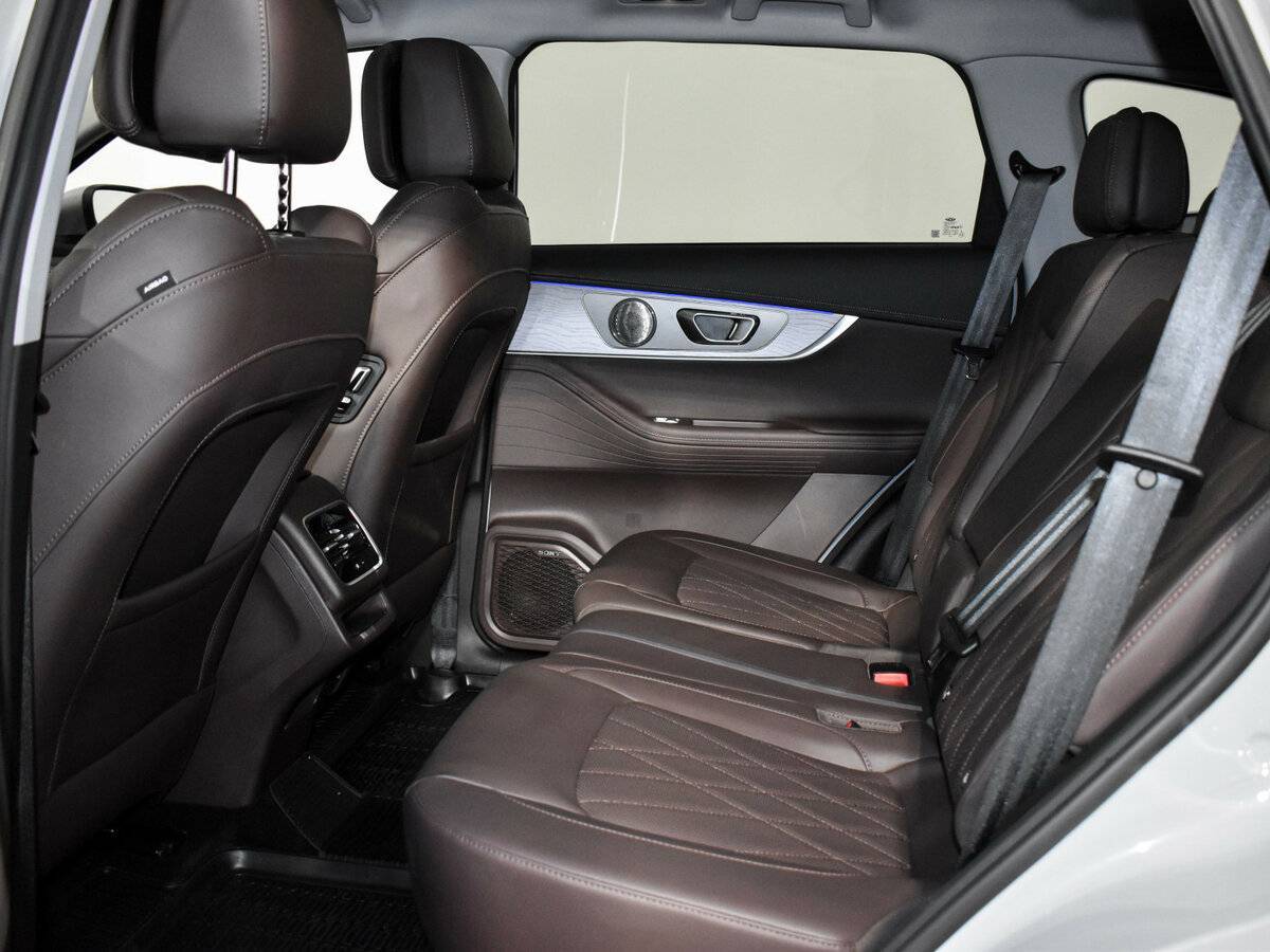 Купить Chery Tiggo 8 Pro Max, 2024, 18 300 км, фото №12