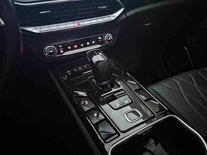 Купить FAW Bestune T77, 2021, 14 000 км, фото №12