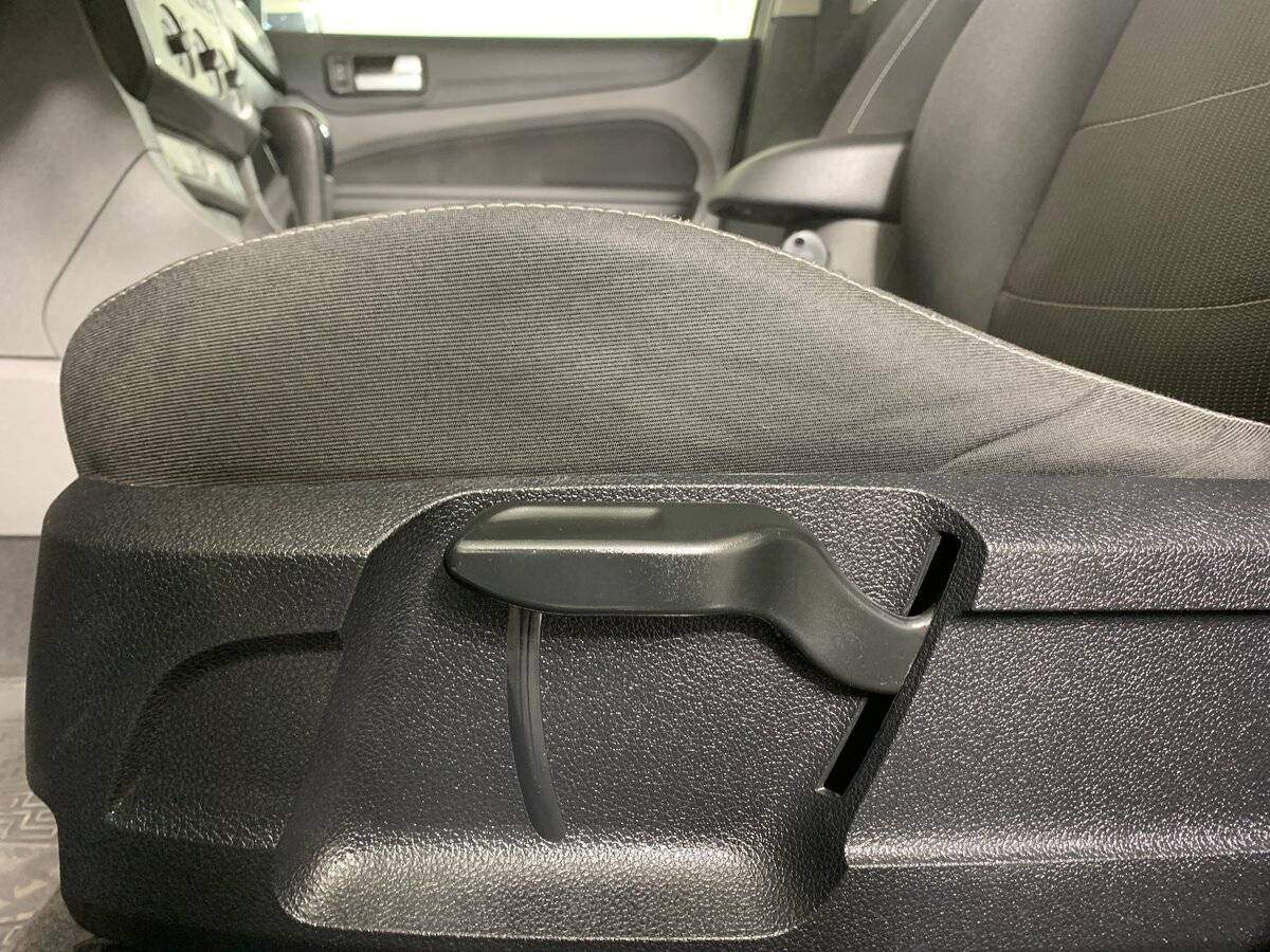 Купить Ford Focus, 2010, 290 338 км, фото №16