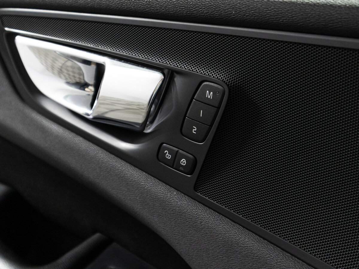 Купить Volvo XC60, 2019, 74 500 км, фото №17