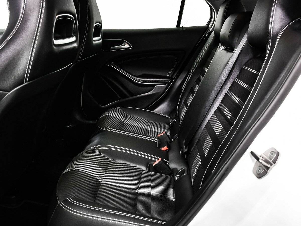 Купить Mercedes-Benz GLA 200, 2019, 94 360 км, фото №12