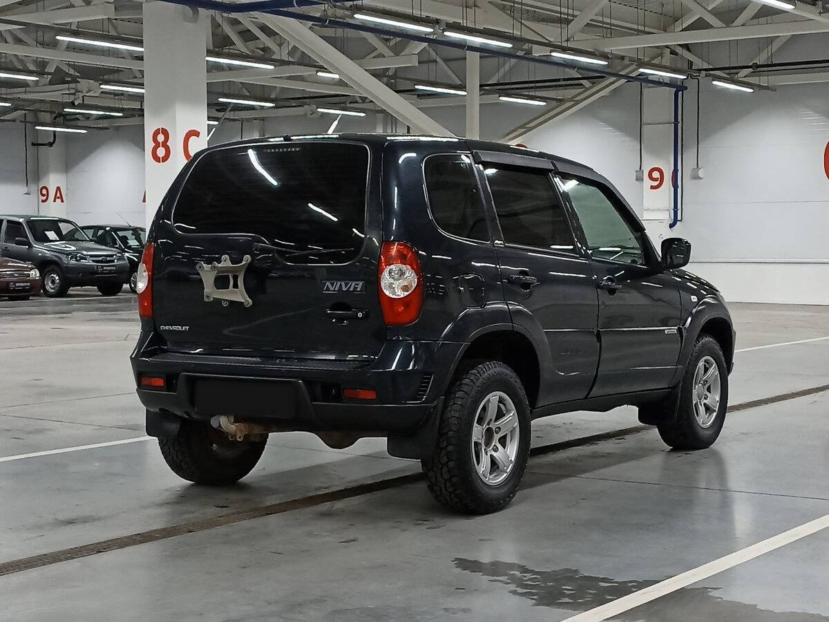 Купить Chevrolet Niva, 2018, 118 392 км, фото №5