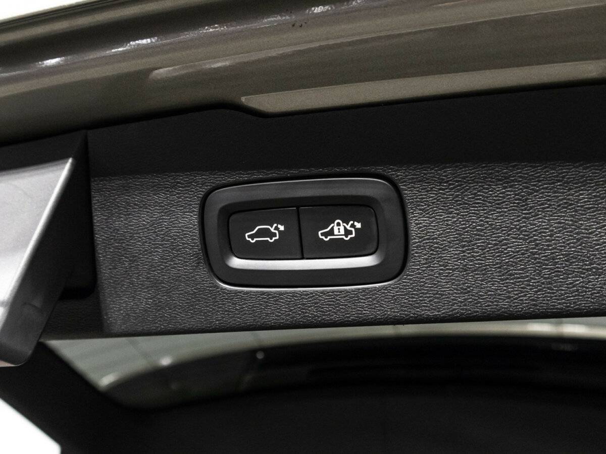 Купить Volvo V60 Cross Country, 2020, 47 465 км, фото №16