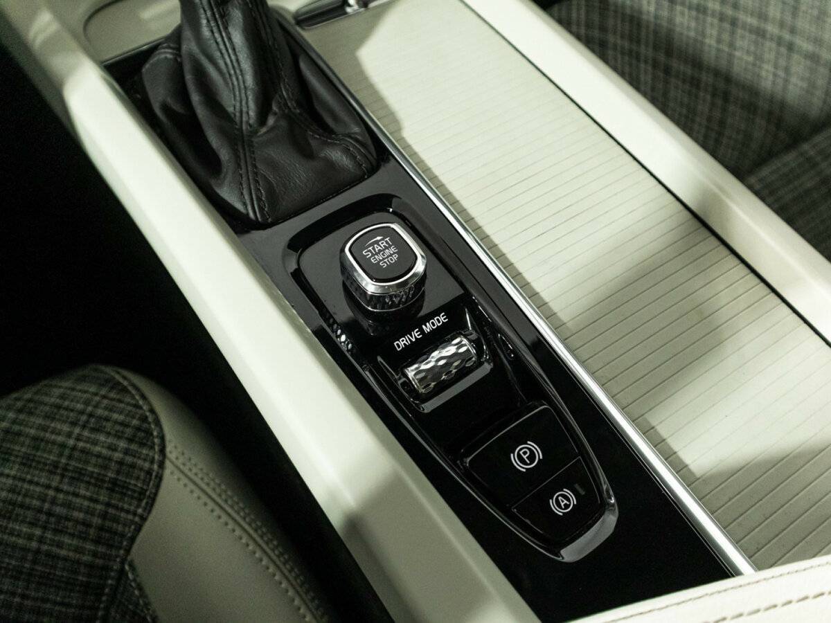 Купить Volvo V60 Cross Country, 2020, 47 465 км, фото №20