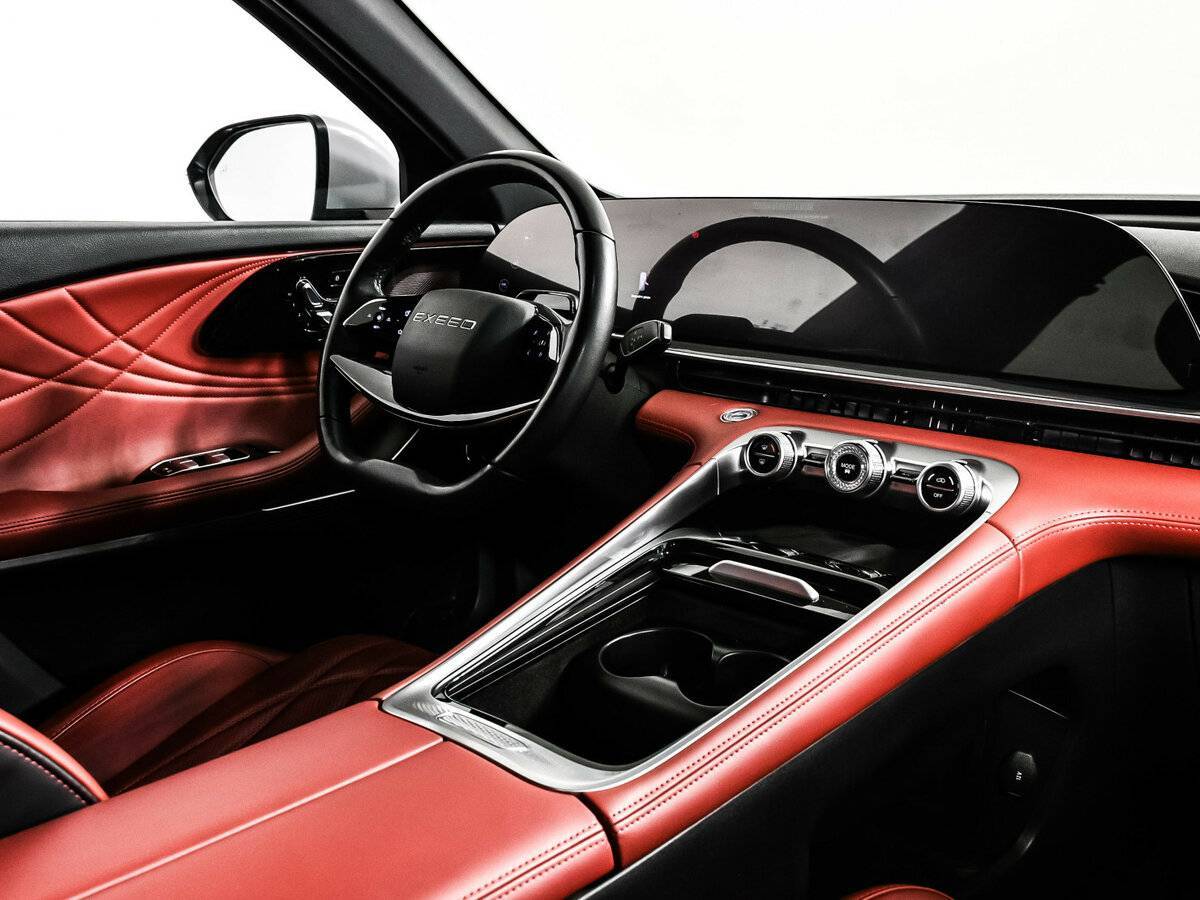 Купить Exeed RX, 2023, 15 100 км, фото №9