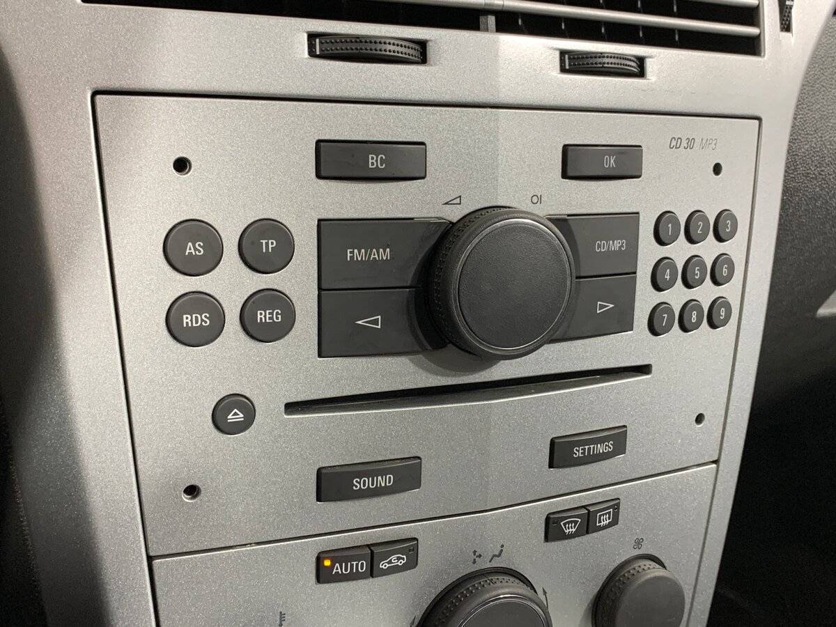 Купить Opel Astra, 2010, 156 634 км, фото №15