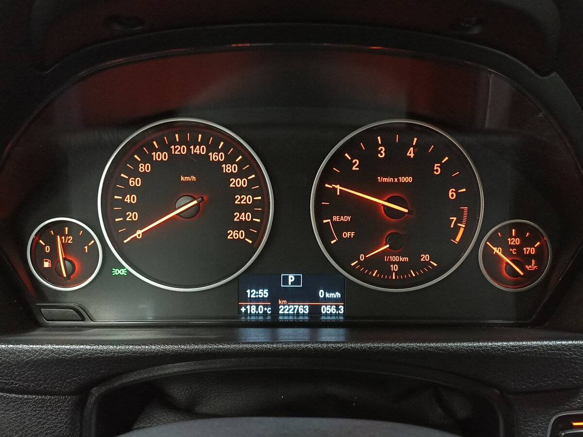 Купить BMW 3 серии 318i, 2016, 222 762 км, фото №13