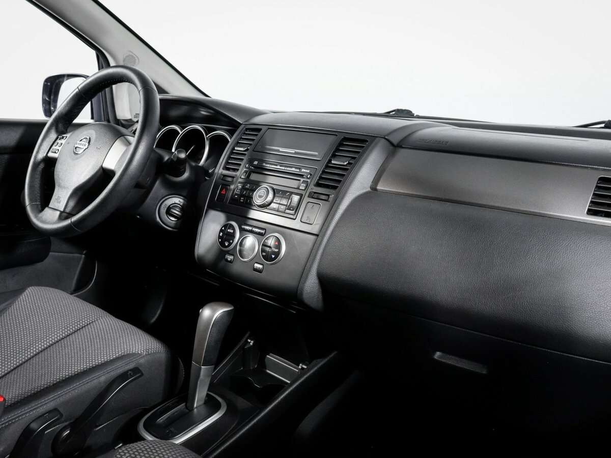 Купить Nissan Tiida, 2008, 211 332 км, фото №9