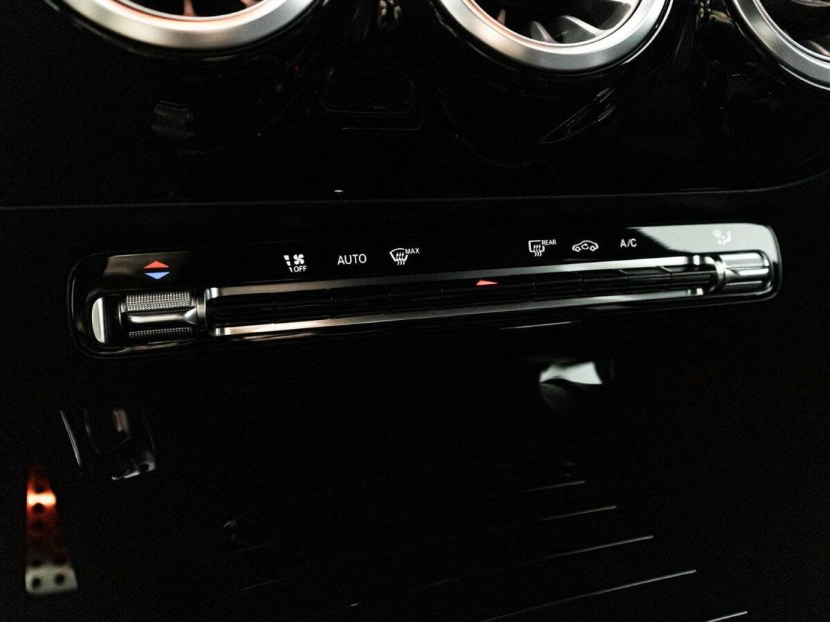 Купить Mercedes-Benz CLA 250, 2019, 94 985 км, фото №15