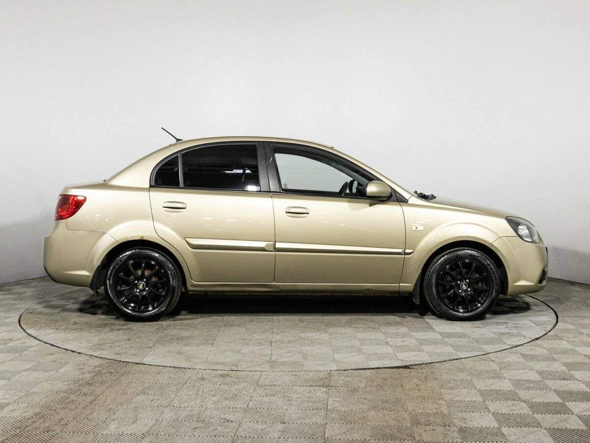 Купить Kia Rio, 2010, 167 584 км, фото №4