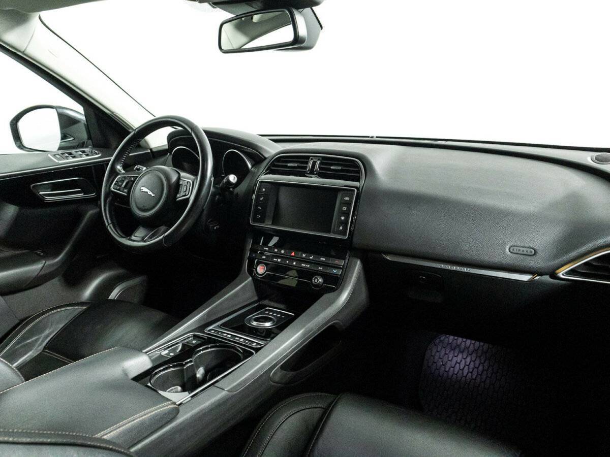 Купить Jaguar F-Pace, 2017, 115 161 км, фото №9