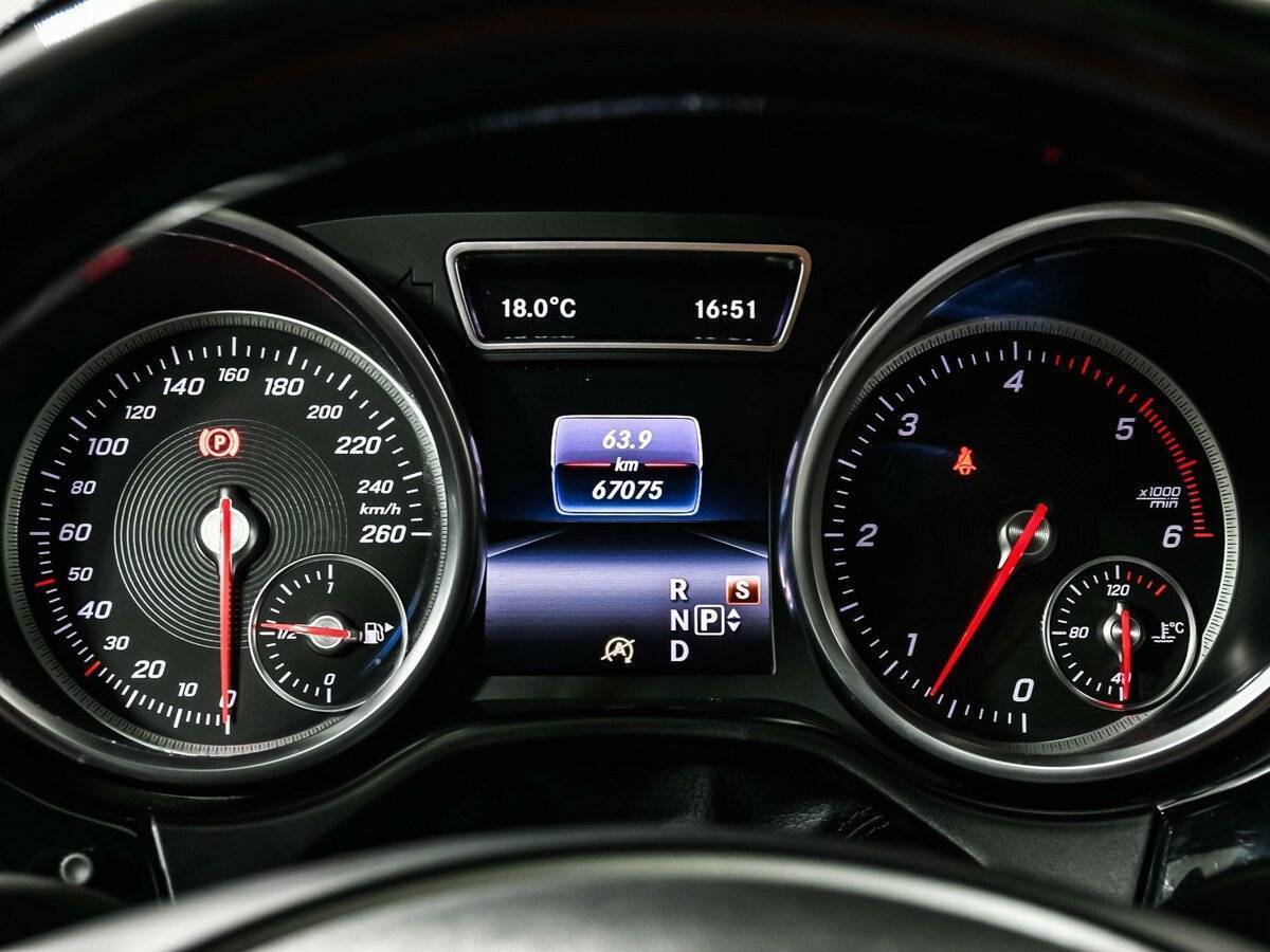 Купить Mercedes-Benz GLE 350 d, 2017, 67 000 км, фото №10