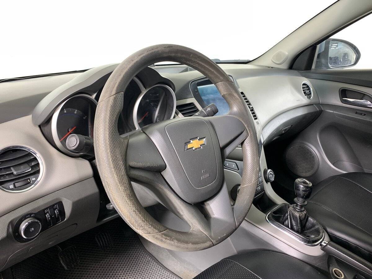 Купить Chevrolet Cruze, 2010, 191 985 км, фото №11