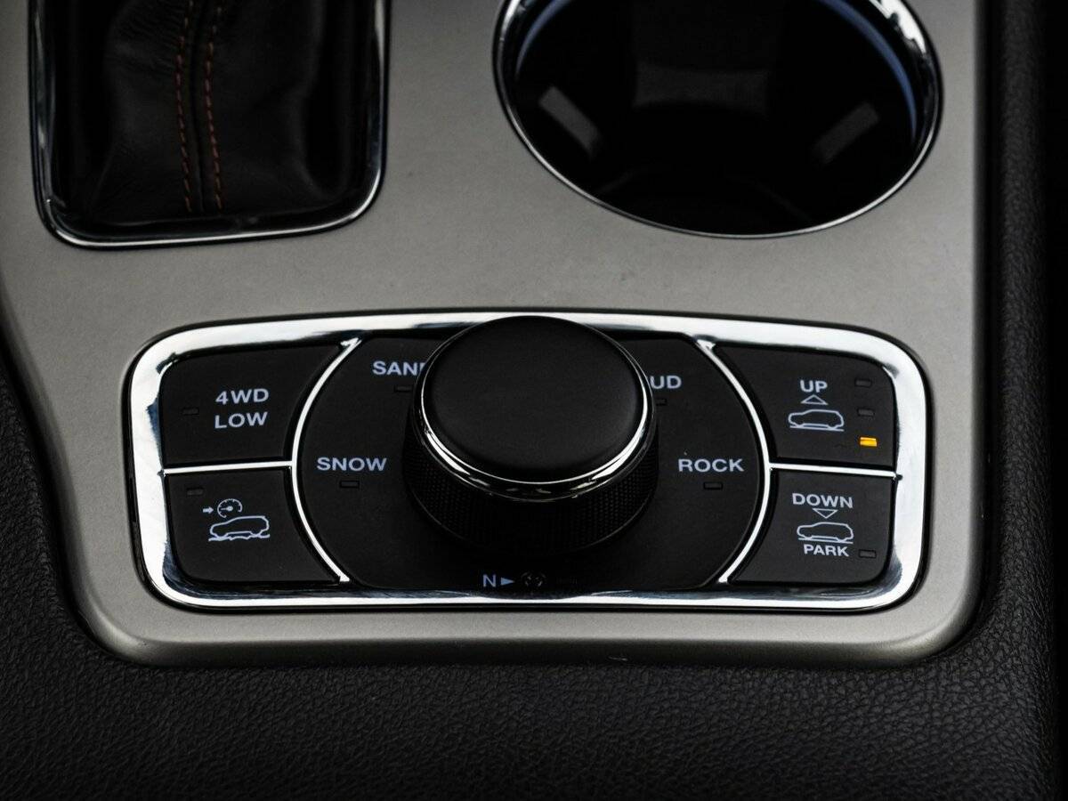 Купить Jeep Grand Cherokee, 2018, 263 318 км, фото №14