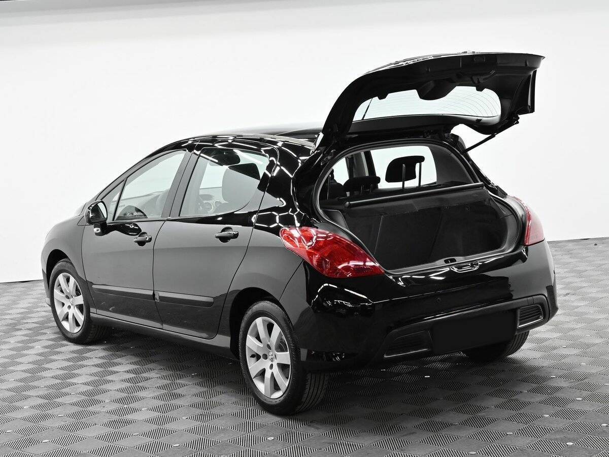 Купить Peugeot 308, 2011, 163 000 км, фото №5