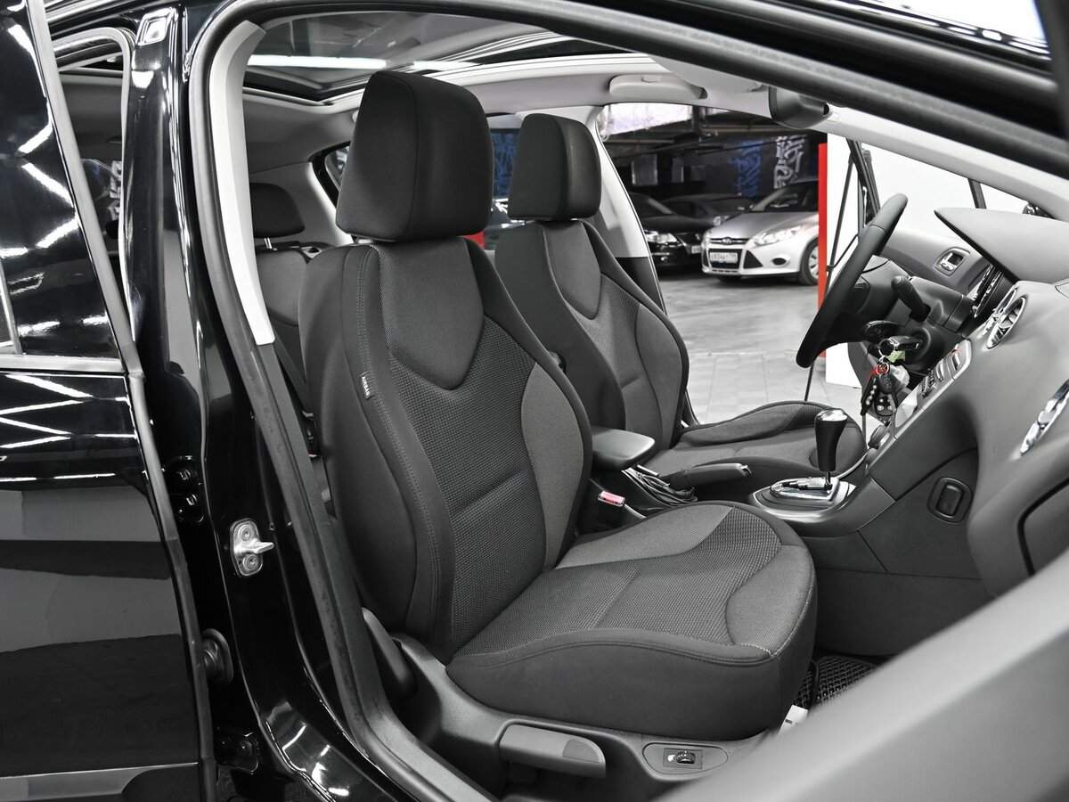 Купить Peugeot 308, 2011, 163 000 км, фото №12