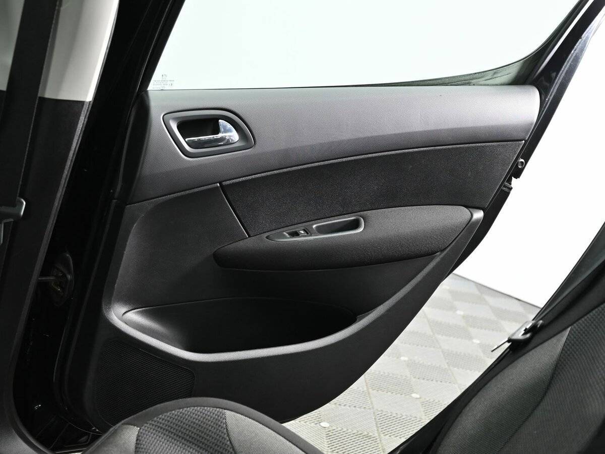 Купить Peugeot 308, 2011, 163 000 км, фото №16