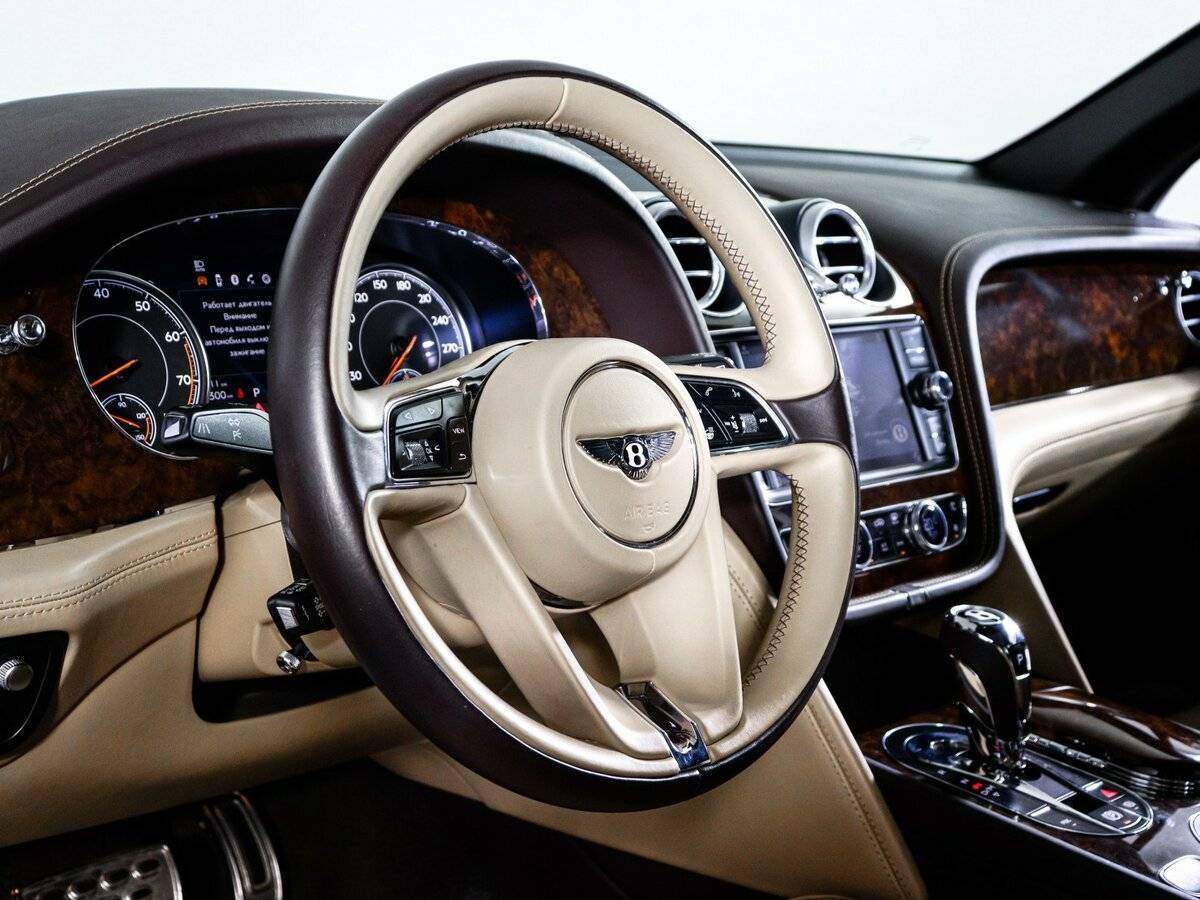 Купить Bentley Bentayga, 2016, 50 310 км, фото №23