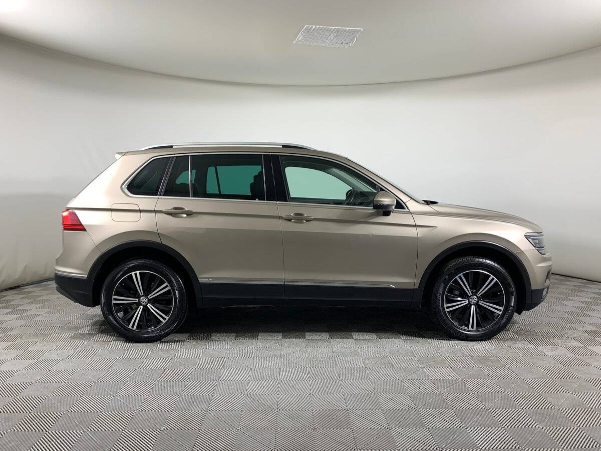 Купить Volkswagen Tiguan, 2018, 94 573 км, фото №4