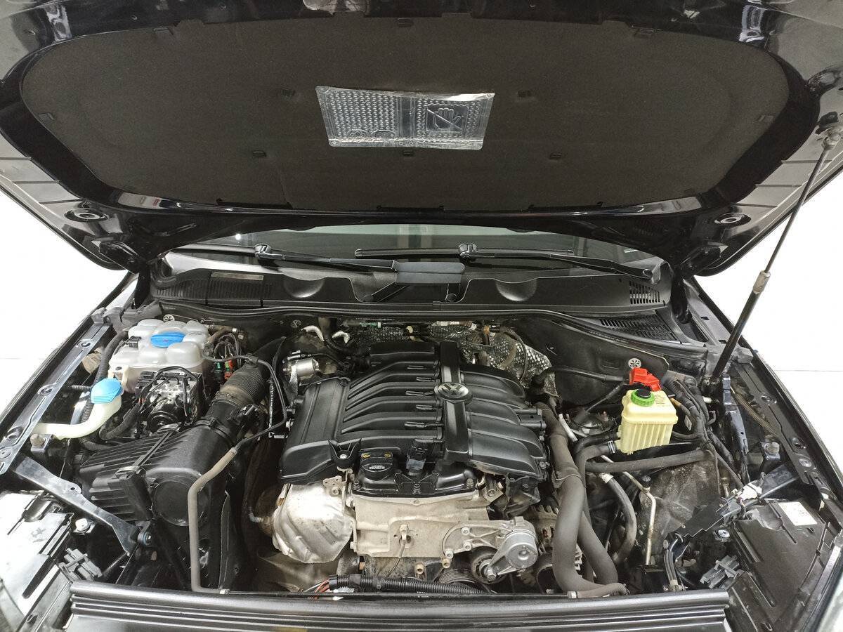 Купить Volkswagen Touareg, 2016, 141 134 км, фото №9