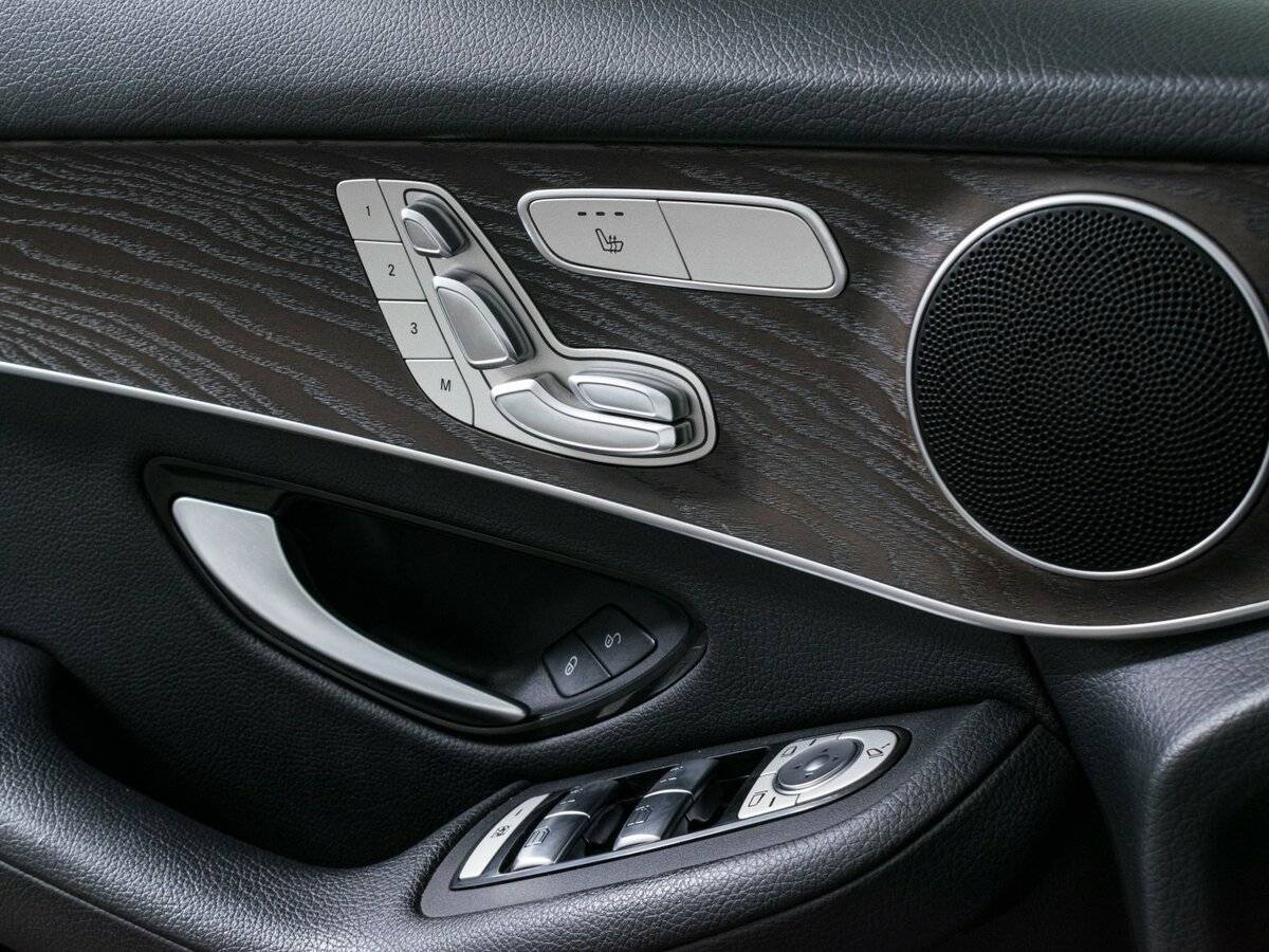 Купить Mercedes-Benz GLC 300 d, 2020, 53 500 км, фото №18