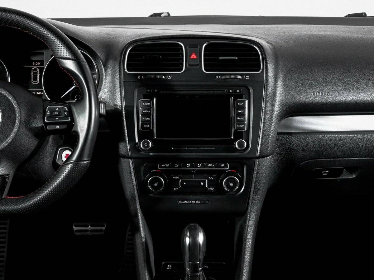 Купить Volkswagen Golf R, 2012, 259 132 км, фото №13