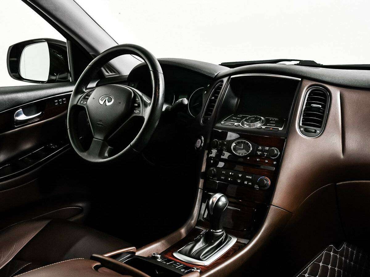 Купить Infiniti QX50, 2017, 93 400 км, фото №9