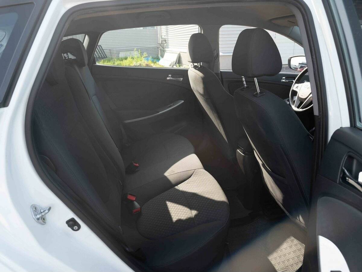 Купить Hyundai Solaris, 2014, 196 910 км, фото №11