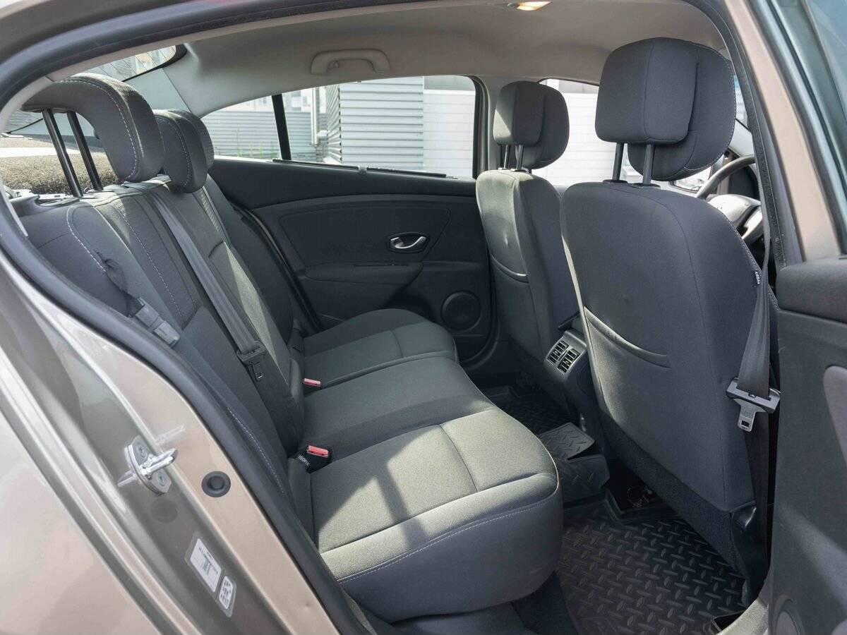 Купить Renault Fluence, 2010, 232 262 км, фото №10